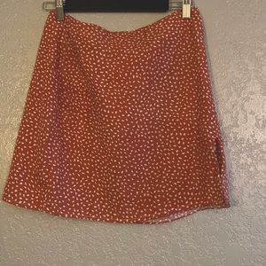 Pink polka dot right mini skirt with slit!